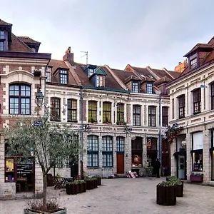 https://lille-centre-super-cozy-and-equipped-apt-for-2.lillehotels.org