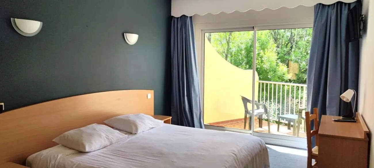 ***  בווי-לה-בארוני Hotel Sous L'Olivier צרפת